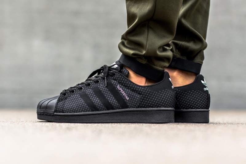 superstars-all-black-800x534