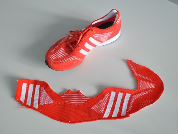 giày adidas chính hãng