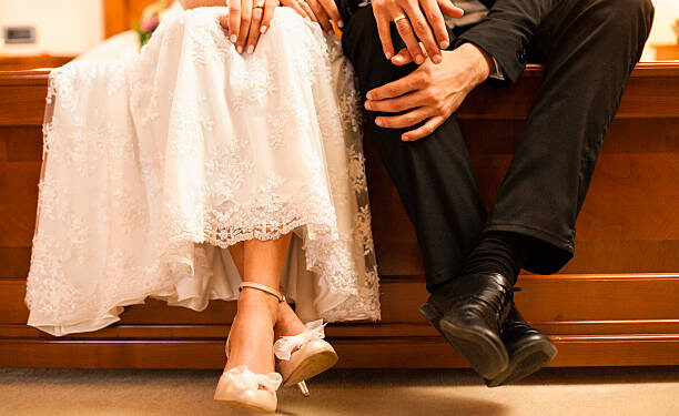 Mùa Cưới Đến Gần – Gợi Ý 13 Mẫu Giày Cưới Đẹp Nhất Cho Ngày Trọng Đại Của Các Cặp Đôi