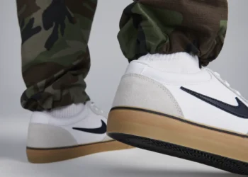 Giày Thời Trang Nike 2024: Những Thiết Kế Gây Sốt Bạn Có Biết?