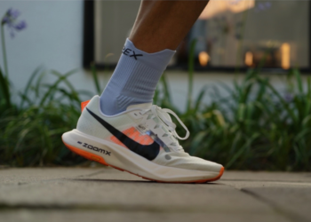 Nike ZoomX Ultrafly Trail So Với Đối Thủ: Có Xứng Đáng Với Giá Tiền?