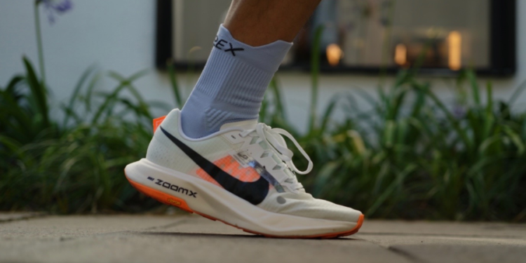 Nike ZoomX Ultrafly Trail So Với Đối Thủ: Có Xứng Đáng Với Giá Tiền?